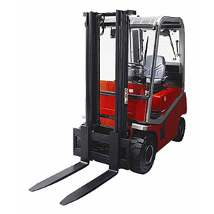 La gamme de chariots thermiques BT Cargo C4D/G 150D-200D bénéficie désormais d’un nouveau mât à grande visibilité.