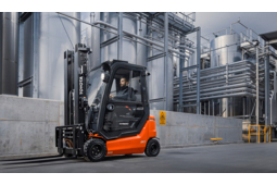 TRAIGO 48, un chariot élévateur haute performance pour toutes les applications industrielles