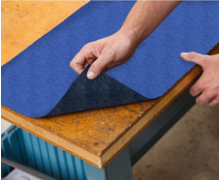 Tapis absorbant adhésifs semi-permanents ToughSorb