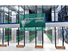 Kverneland met sa logistique en bacs et passe son transport au plastique 
