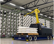 Système d'assistance robotique autonome pour l'équipement automatique de grilles de bobine